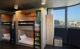 The People - Paris Marais