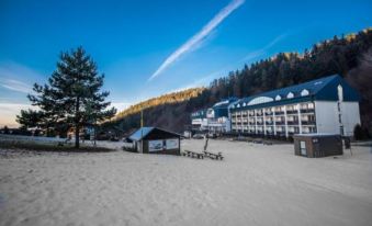 Hotel Plejsy - Housity