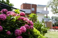 Sporthotel Villa Stella فنادق في ناغو توربولي