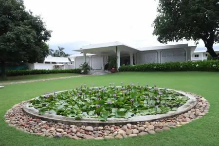 Hotel Chandela Khajuraho