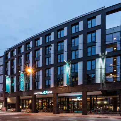 Motel One Bremen Hotels near Böttcherstraße
