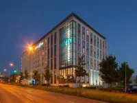 Motel One Stuttgart-Feuerbach Hotels near Perkins Park