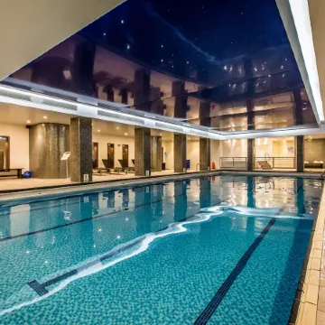 Holiday Inn LONDON - KENSINGTON HIGH ST. by IHG Отели рядом с достопримечательностью «Лондон — центр города»