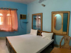 Hotel Roop Mahal