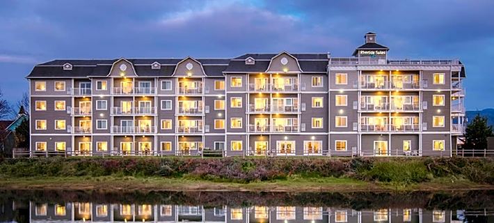 Rivertide Suites Отели в г. Сисайд