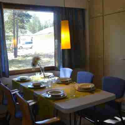 Kuukkeli Apartments Vuotso Dining/Meeting Rooms
