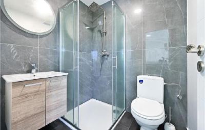 Three-Bedroom Holiday Home Nice Home in Stubicke Toplice with 3 Bedrooms, Outdoor Swimming Pool and Heated Swimming Pool Photo