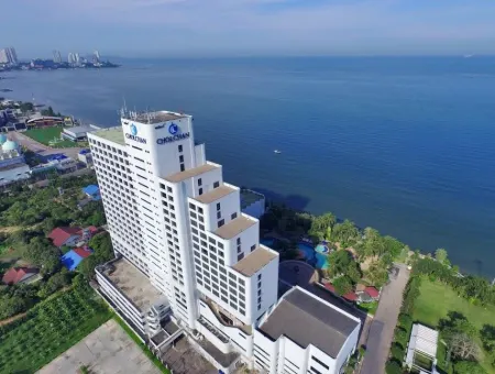 Cholchan Pattaya Beach Resort