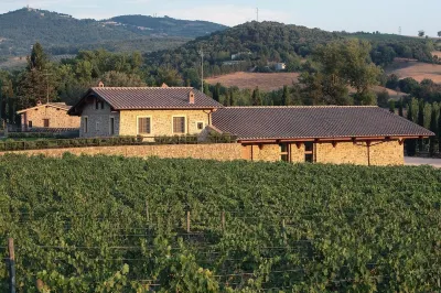 Azienda Agricola A Bonacchi Caparzo Winery 주변 호텔
