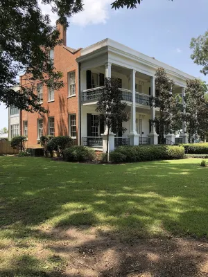 Loyd Hall Plantation Hoteles en Cheneyville