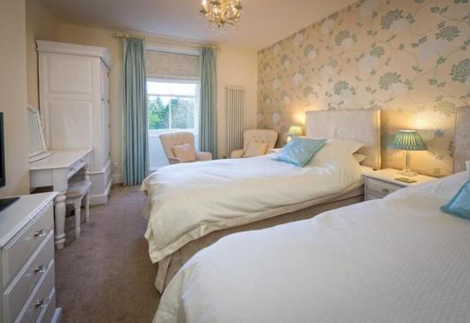 크레이그 Y 글린의 전경과 주변 환경