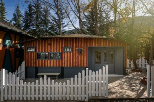 Vasilikia Mountain Farm & Retreat