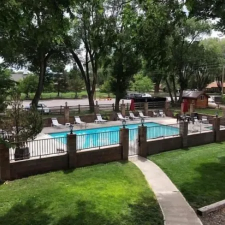 Austin's Chuckwagon Lodge