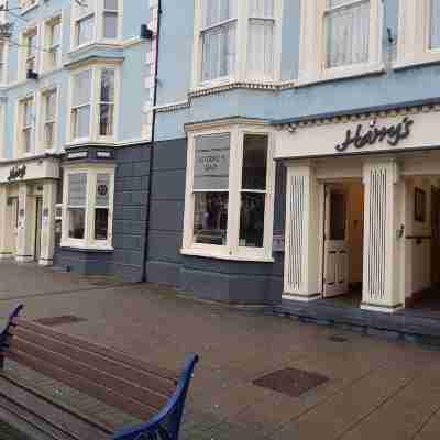 Harry's Hotel & Restaurant Hotel Exterior