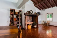 Pátio da Figueira Hotels in Torres Vedras