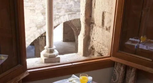 Parador de Cardona Cerca del hotel Photos