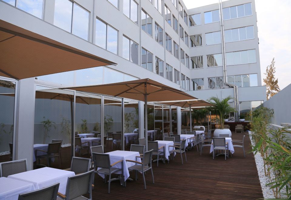 플라이 호텔 루안다 편의 시설 이미지