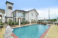 Best Western Dayton Inn  Suites