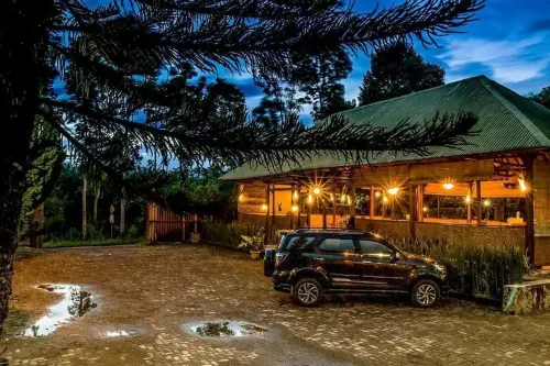 Ijen Resto Banyuwangi Guest House Hotels in Ijen