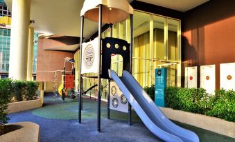 Holi Afiniti Themed Suites