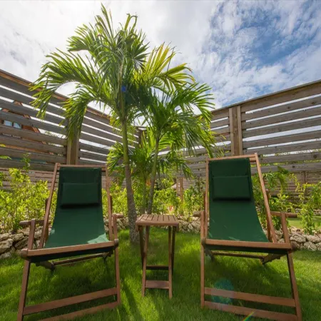 Logasis Ishigaki Nosoko Villa Отели рядом с достопримечательностью «Пляж Сансет, Исигаки»
