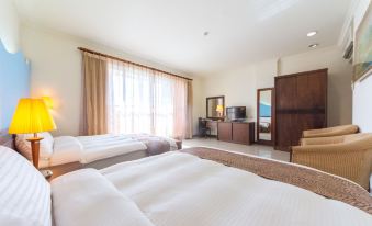 Tomita Hotel