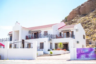 Nama White Guest House Hotel di Springbok