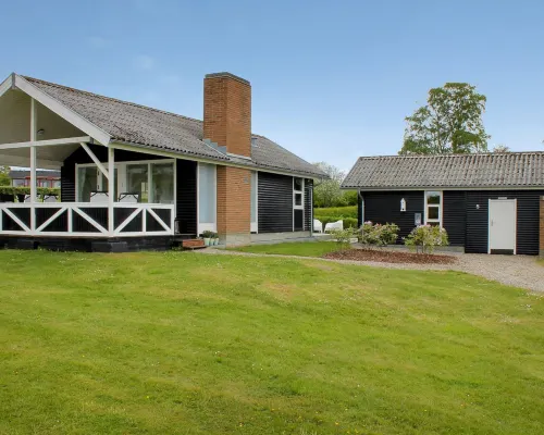 "Silka" - 250m from the Sea Hotels in Augustenborg