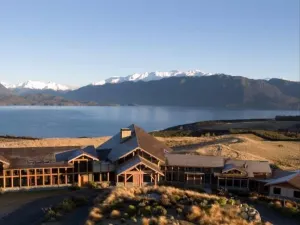 Fiordland Lodge