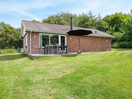 "Ephra" - 250m to the Fjord Отели в г. Roslev