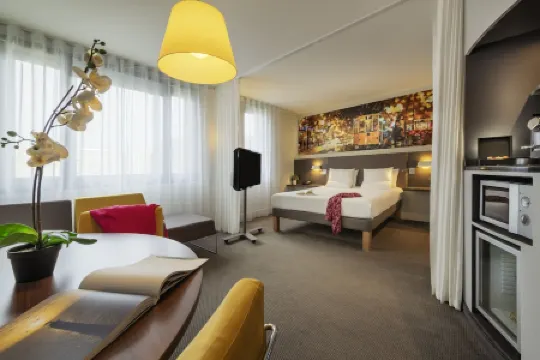 Novotel Suites Paris CDG Airport Villepinte