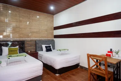 Urbanview Hotel Mountain Palace Kopeng Hotel dekat Kopeng Treetop Adventure Park