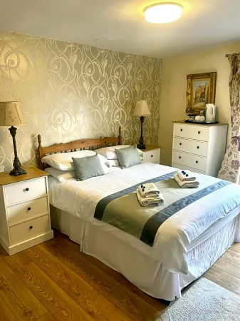 Newcastle Arms Hotel Отели в г. Kirk Yetholm