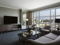 Anwar Al Madinah Mövenpick Hotel Hotels near Al Masjid an Nabawi