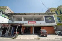 RedDoorz Syariah Near Danau Lut Tawar Takengon 2 Hotels near ipukes Abdullah