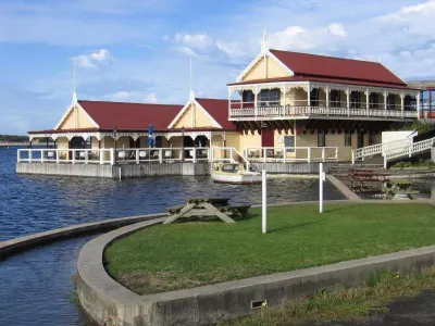 The Cally Hotel Hotels in Warrnambool