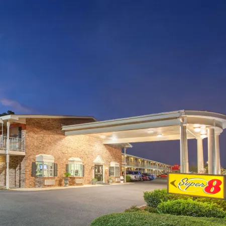 Super 8 by Wyndham Monroe West