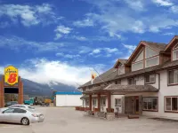 Super 8 by Wyndham Valemount Hotels in Valemount