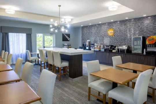 La Quinta Inn & Suites by Wyndham Sebring