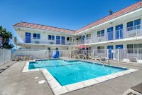 Motel 6 Stockton, CA - Charter Way West Hotels in Stockton