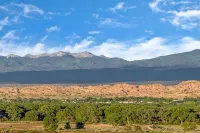 Days Inn by Wyndham Espanola Hotels in Chimayo
