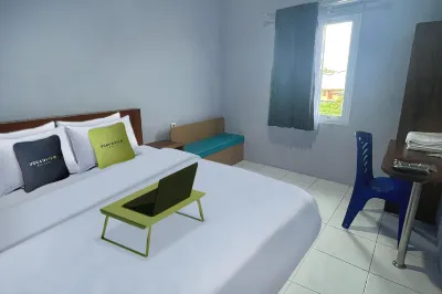 Urbanview Hotel Mutiara Persada Syariah Majalengka by RedDoorz Hotel dekat Wisata Situ Cipanten