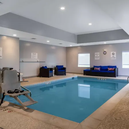 Microtel Inn & Suites by Wyndham Winchester