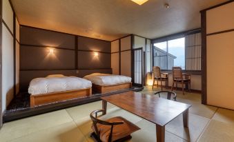 Yufuin Onsen Toshoan