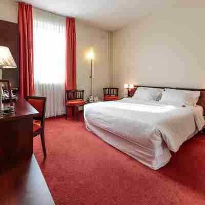 Kyriad Prestige Clermont Ferrand Rooms