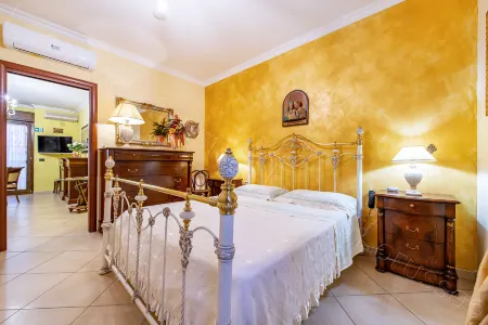 Charming Italian Apartment in Barletta with Garden and BBQ