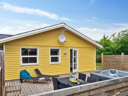 "Barth" - 950m from the Sea