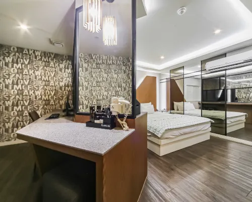 Busan Yonghodong Noblesse Hotels near أوريوكدو سكاي ووك