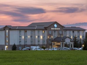 Best Western Rocky Mountain House Inn  Suites