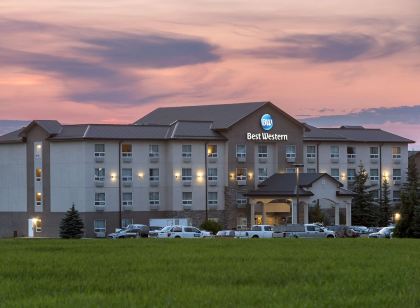 Best Western Rocky Mountain House Inn  Suites